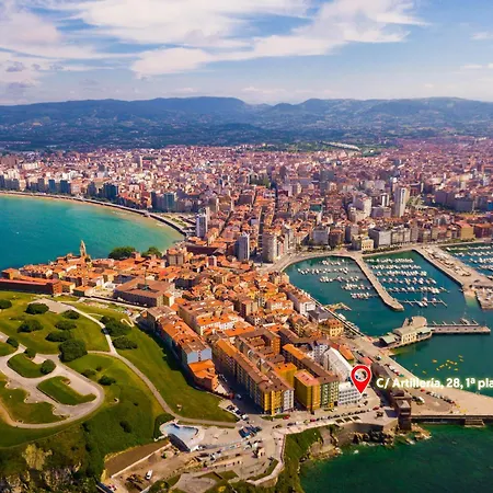 Seaviews-gijon-parking-2br-walk To Beach-wifi *
